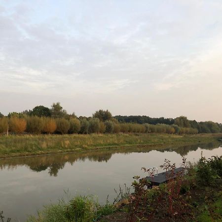 B&B Snurk Stiens, Fijn Verblijf Aan Open Vaarwater Экстерьер фото