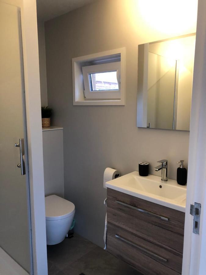 B&B Snurk Stiens, Fijn Verblijf Aan Open Vaarwater Экстерьер фото