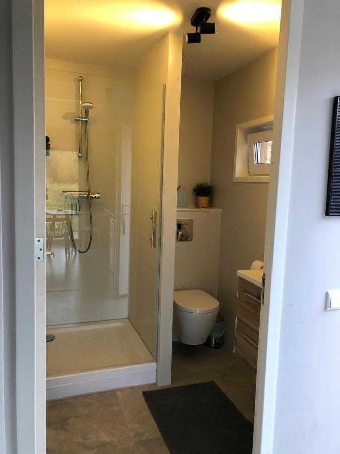 B&B Snurk Stiens, Fijn Verblijf Aan Open Vaarwater Экстерьер фото