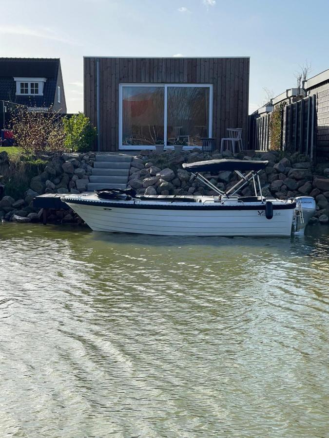 B&B Snurk Stiens, Fijn Verblijf Aan Open Vaarwater Экстерьер фото